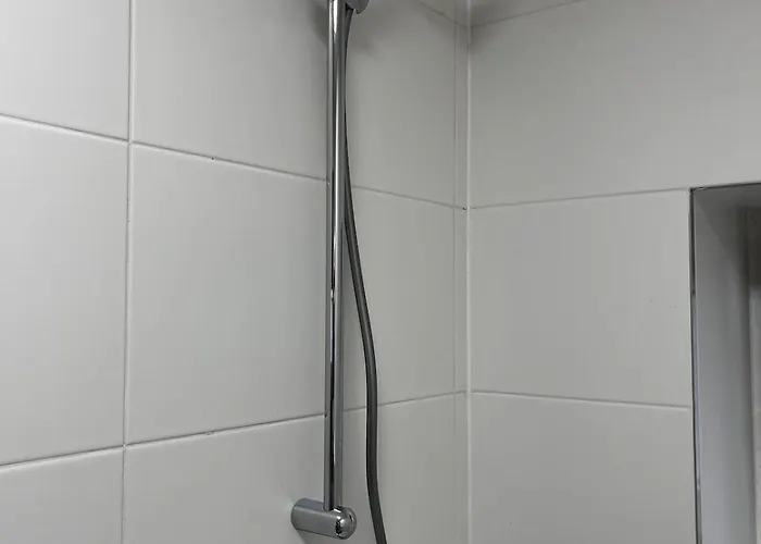 On The Rhine, Lägenhet *