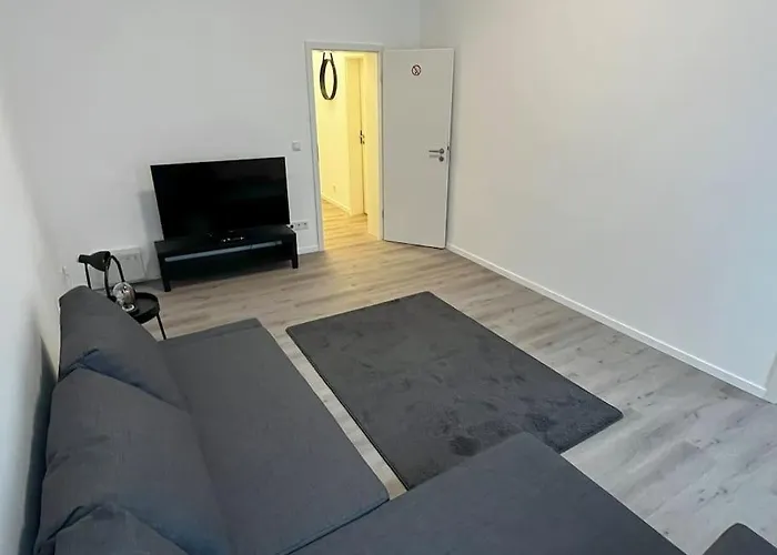 On The Rhine, Apartamento Colonia