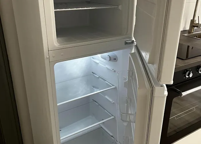 On The Rhine, アパート ケルン