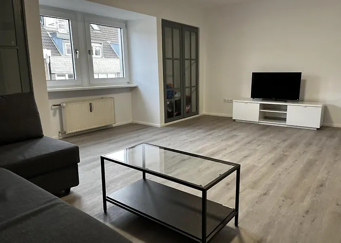 On The Rhine, Apartamento Colonia