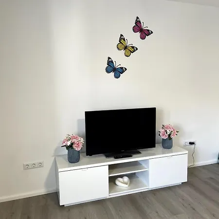 On The Rhine, Apartamento Colónia