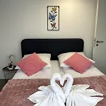 Apartmán On The Rhine, *